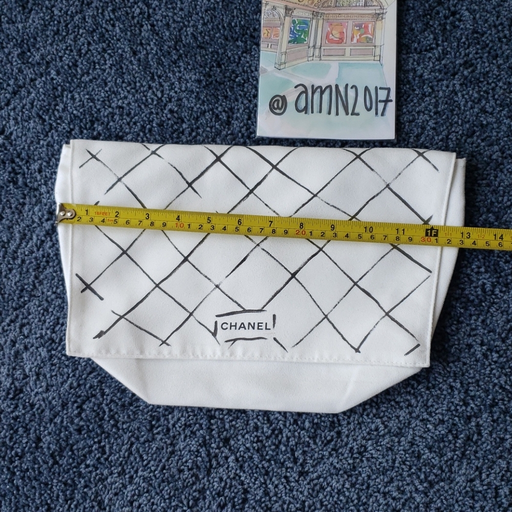 Chanel Dust Bag signed by Karl Lagerfeld - Picture 2 of 8